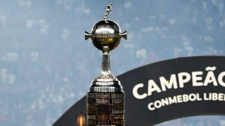 trofeo-copa-libertadores-082317-768x432